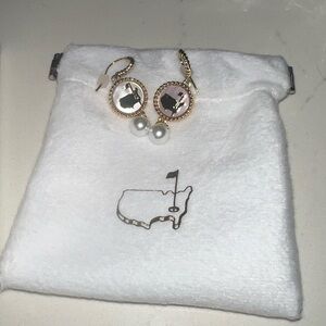 Masters Augusta Golf Elegant Gold and White Pearl Earrings NEW